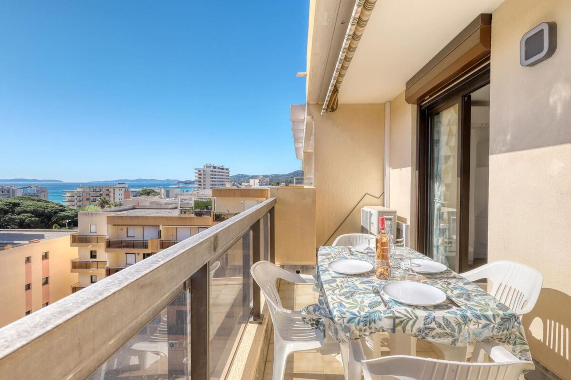 T2 200M From Lavandou Beach Classified 3 Le Lavandou Εξωτερικό φωτογραφία
